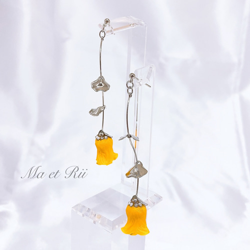 黄色 バラのつぼみ ピアス/イヤリング ピアス（スタッド・一粒） Ma et