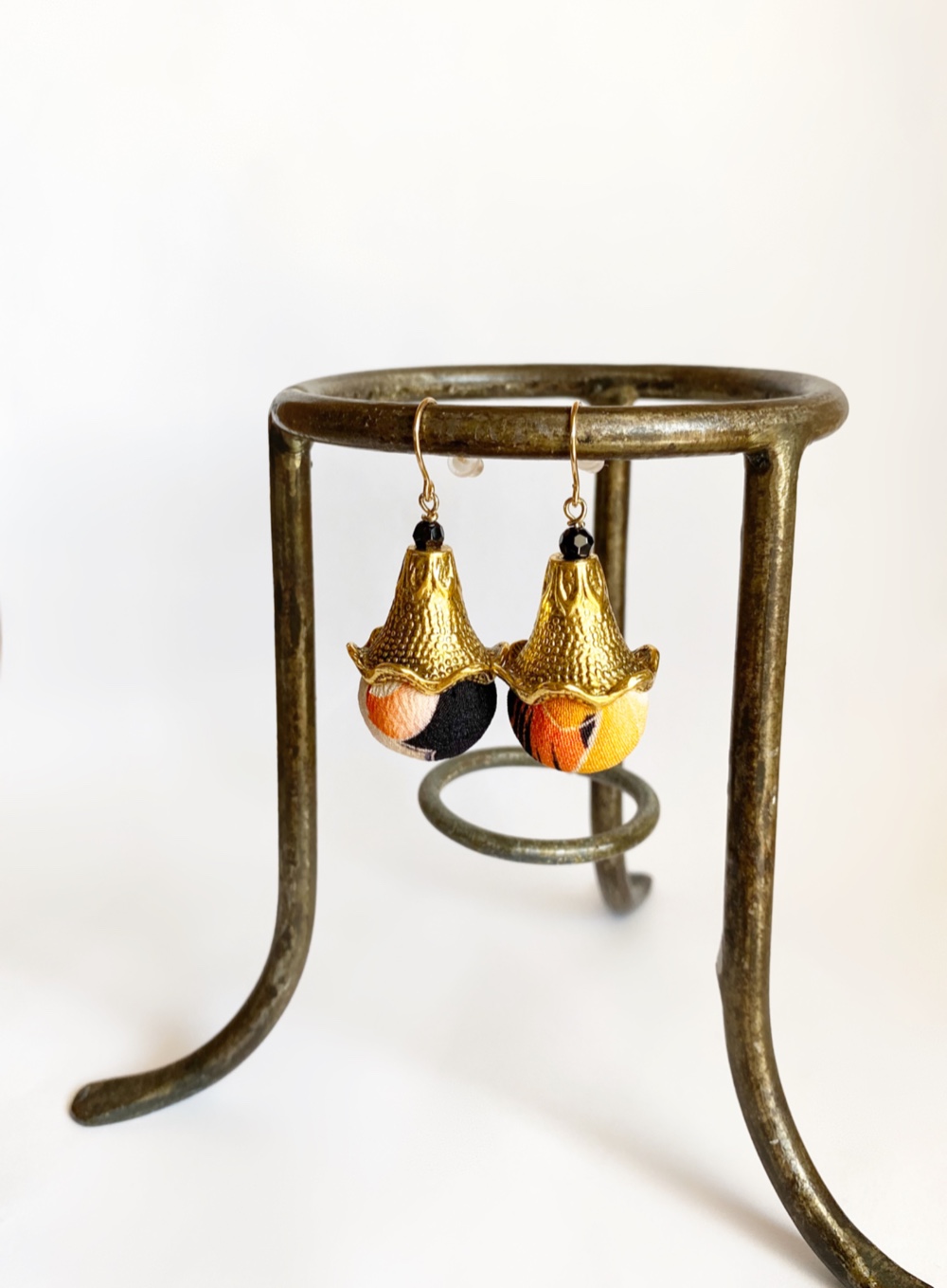 ヴィンテージ着物大玉ピアス(オレンジ)