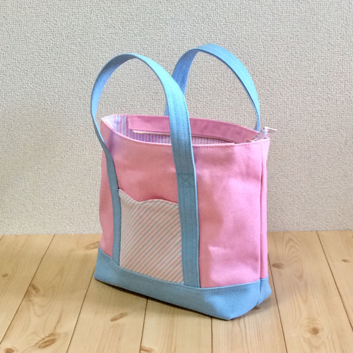 【ユカリオーダーページ】ハートキルティングトート　サイドポケット付　水色 ファスナー付き☆ハートポケットのトートバッグ 春夏 ピンク×水色帆布