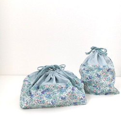お弁当袋&コップ袋 リバティ小花柄タナローン 1枚目の画像