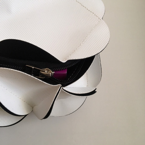 美品　ELEMOODティシュケース 幾何学的なお花のティッシュケース / ブラック その他インテリア雑貨