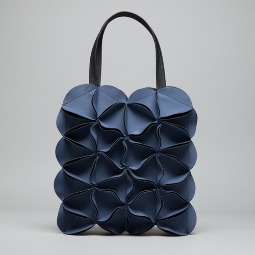 幾何学的なお花のロングトートバック/6509NAVY トートバッグ ELEMOOD 