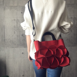 EＬＥＭＯＯＤ　エレムード　2WAY ショルダーバック ハンドバッグ　花　新品 ELEMOODエレムード2WAY ショルダーバック ハンドバッグ花新品