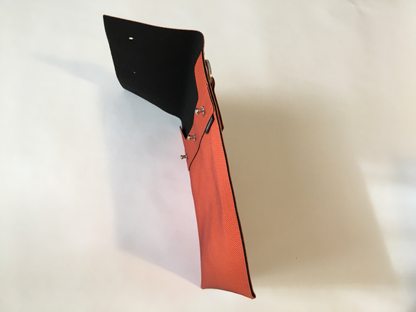 薄さ5mm!サコッシュ/iPadバッグ-ORANGE 5枚目の画像