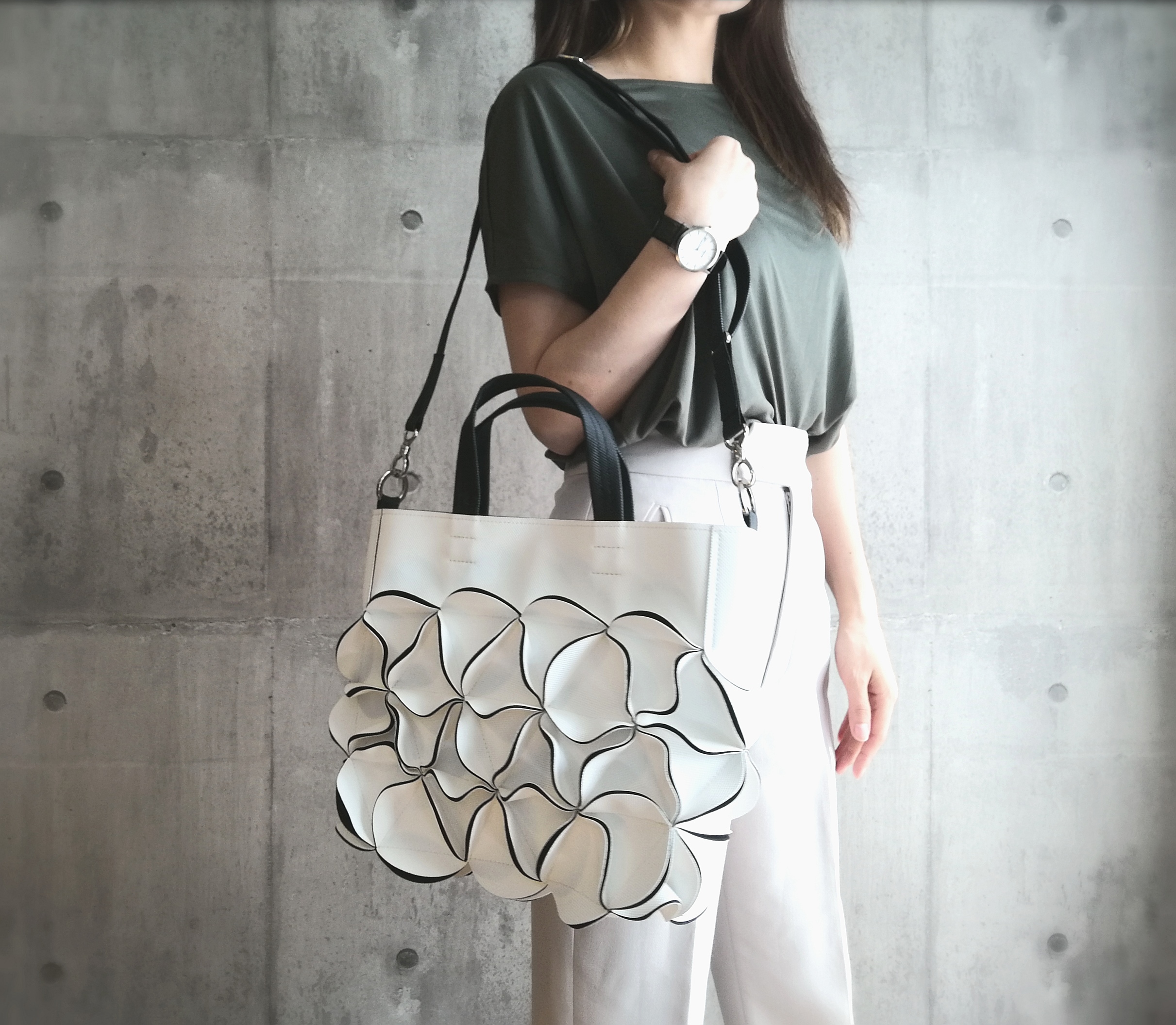 幾何学的なお花のトートバッグ/6465WHITE