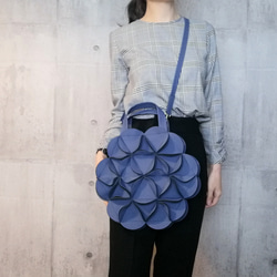 幾何学的なお花の丸いハンドバッグ/6547NAVY ショルダーバッグ