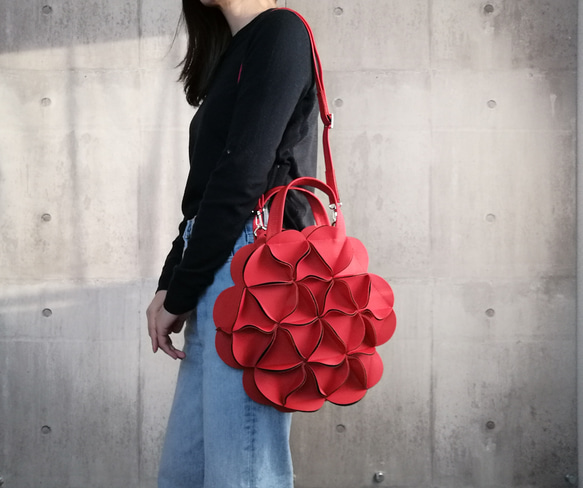 幾何学的なお花の丸いハンドバッグ/6547RED ショルダーバッグ ELEMOOD