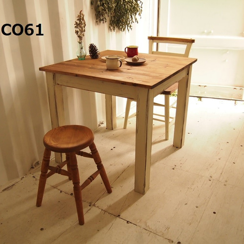 カフェテーブル【800×800】（ダーク・シャビー）アンティーク風