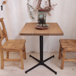 カフェテーブル(アイアン脚)【800×800】（ダーク）アンティーク風・天然無垢材・鉄脚 1枚目の画像