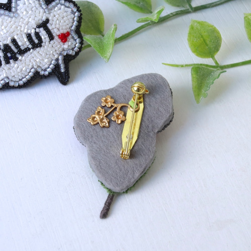 オートクチュール刺繍　Aloha吹き出しブローチ オートクチュール刺繍Aloha吹き出しブローチ