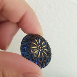 異国の煌めきチェコガラスボタンのヘアゴム 6枚目の画像