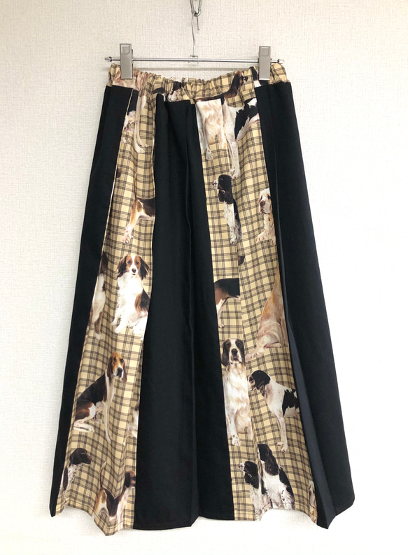 タータンチェック　犬柄プリント　ミックス　フレアプリーツスカート:フリーサイズ 1枚目の画像