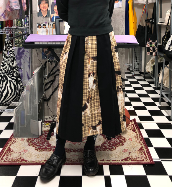 タータンチェック　犬柄プリント　ミックス　フレアプリーツスカート:フリーサイズ 2枚目の画像