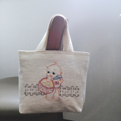 カラフルなメリーゴーランドの刺繡 ♥華やかなバッグ♥ トートバッグ