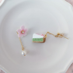 桜と抹茶のモンブランタルト ピアス/イヤリング* ミニチュア 3枚目の画像