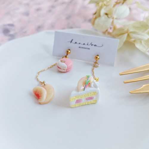 白桃のショートケーキと桃マカロンのピアス/イヤリング * ミニチュア