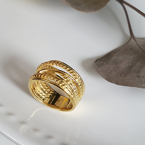 ❣️Overlap ring レイヤードリング、ねじねじ巻きゴールド