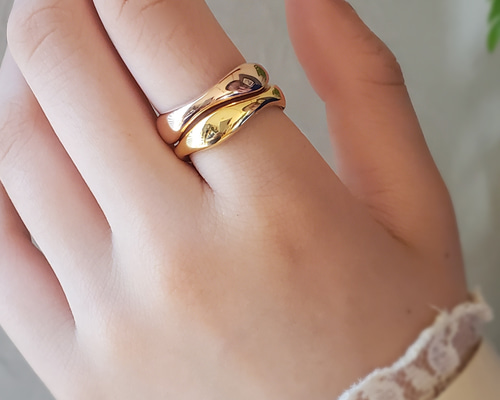 ゴールドのコンビリング✨ コンビの結婚指輪（マリッジリング）の商品デザイン一覧 | 結婚