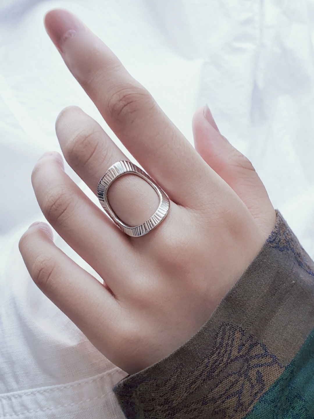 テクスチャーサークルシルバーリング　RS-94 大ぶり　オーバル　存在感抜群