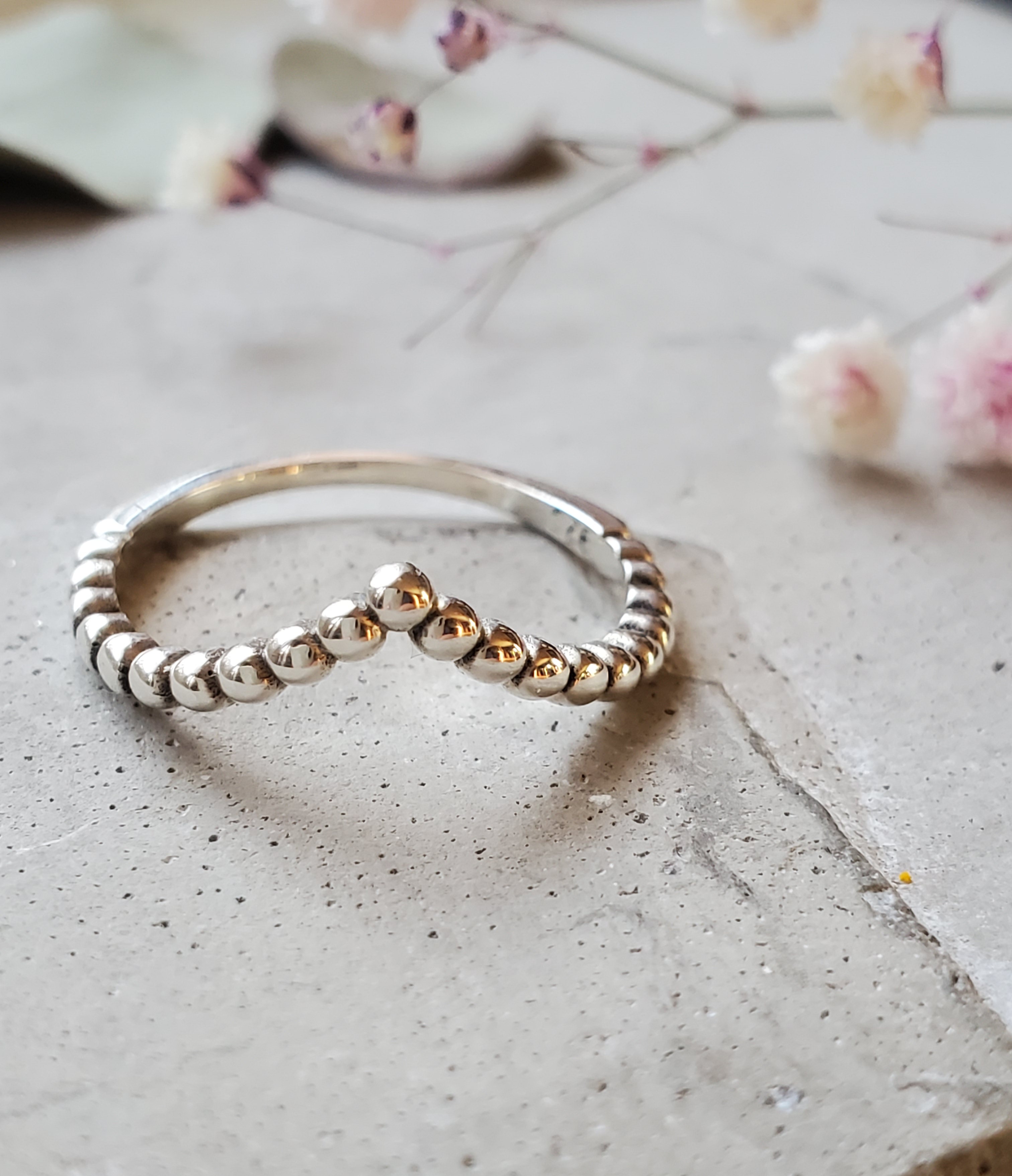 V字ドットウエーブリング、シルバー　RS-99