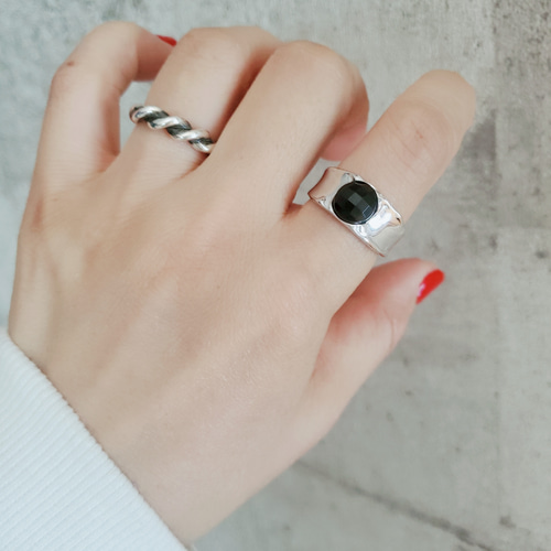 ガルニ　リング　指輪　オニキス GARNI （ガルニ） オニキスリング 指輪 メンズ アクセサリー