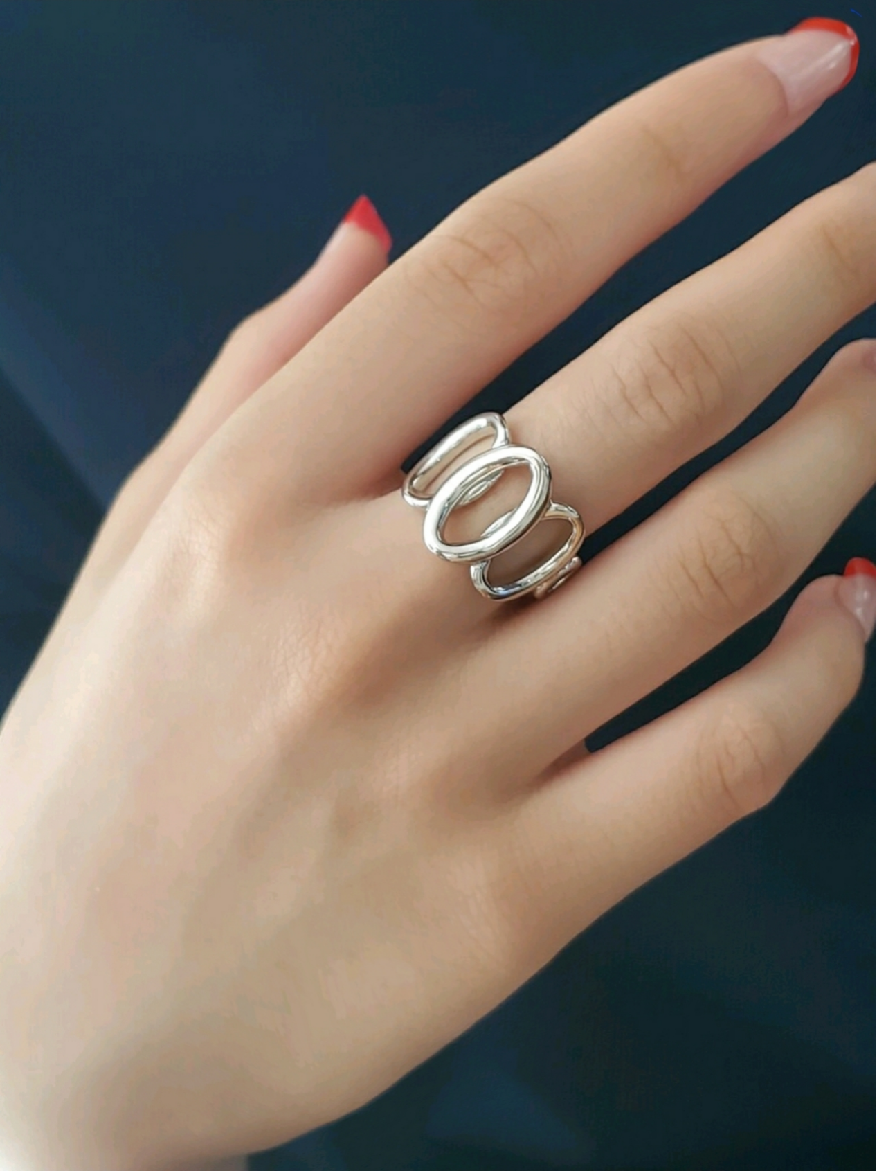 連なるオーバルシルバーリングoval silver ring　個性あふれる存在感　RS-96