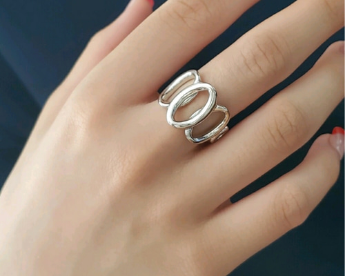 連なるオーバルシルバーリングoval silver ring 個性あふれる存在感 RS