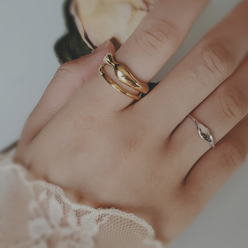 いびつ 、ダブルラインウェーブ重ねつけ2連ゴールドリングRS-92 指輪