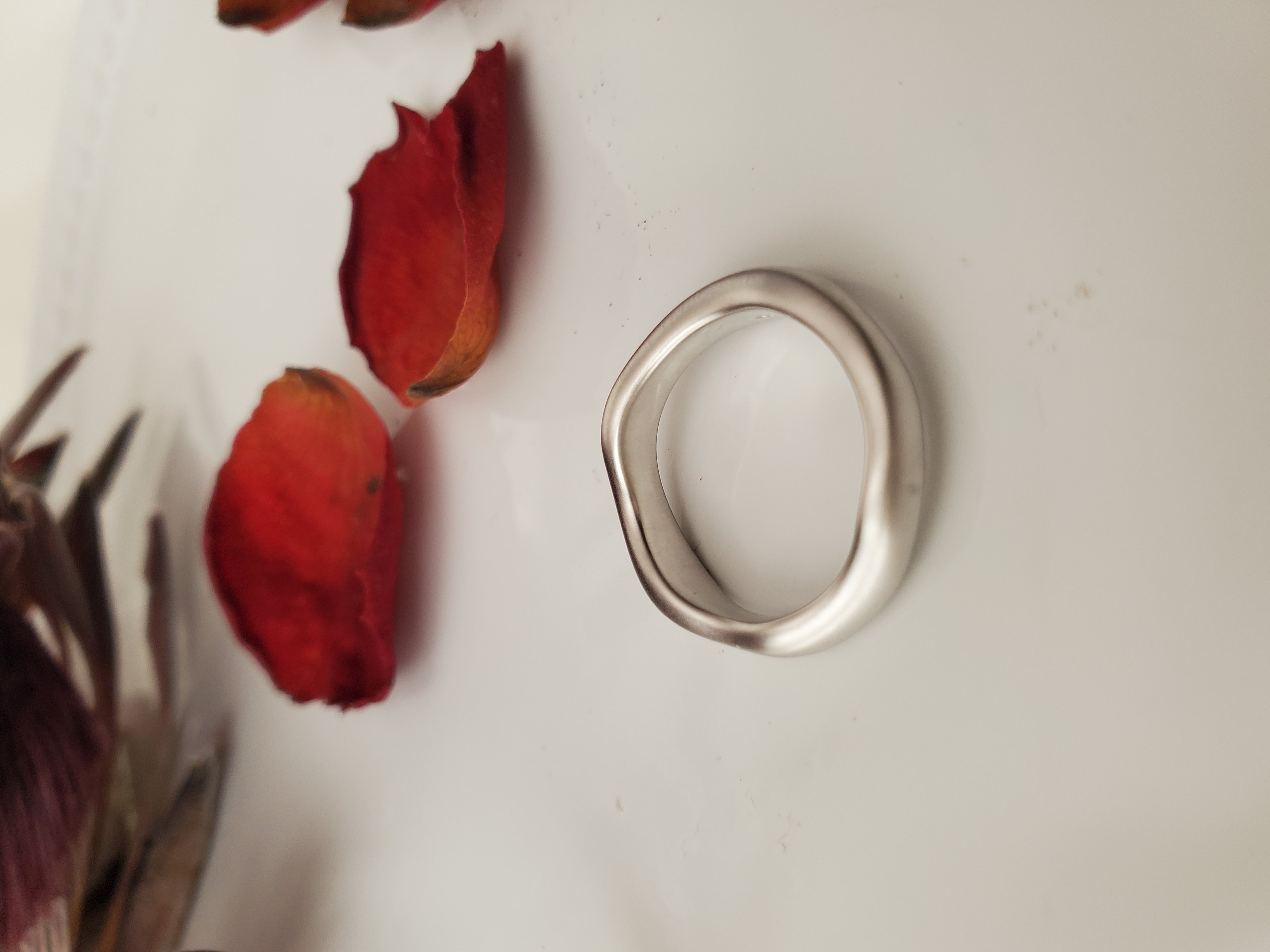 ウェーブリング　末永く使えるリングマット仕上げ RS-76やさしいフォルムのシルバーリング