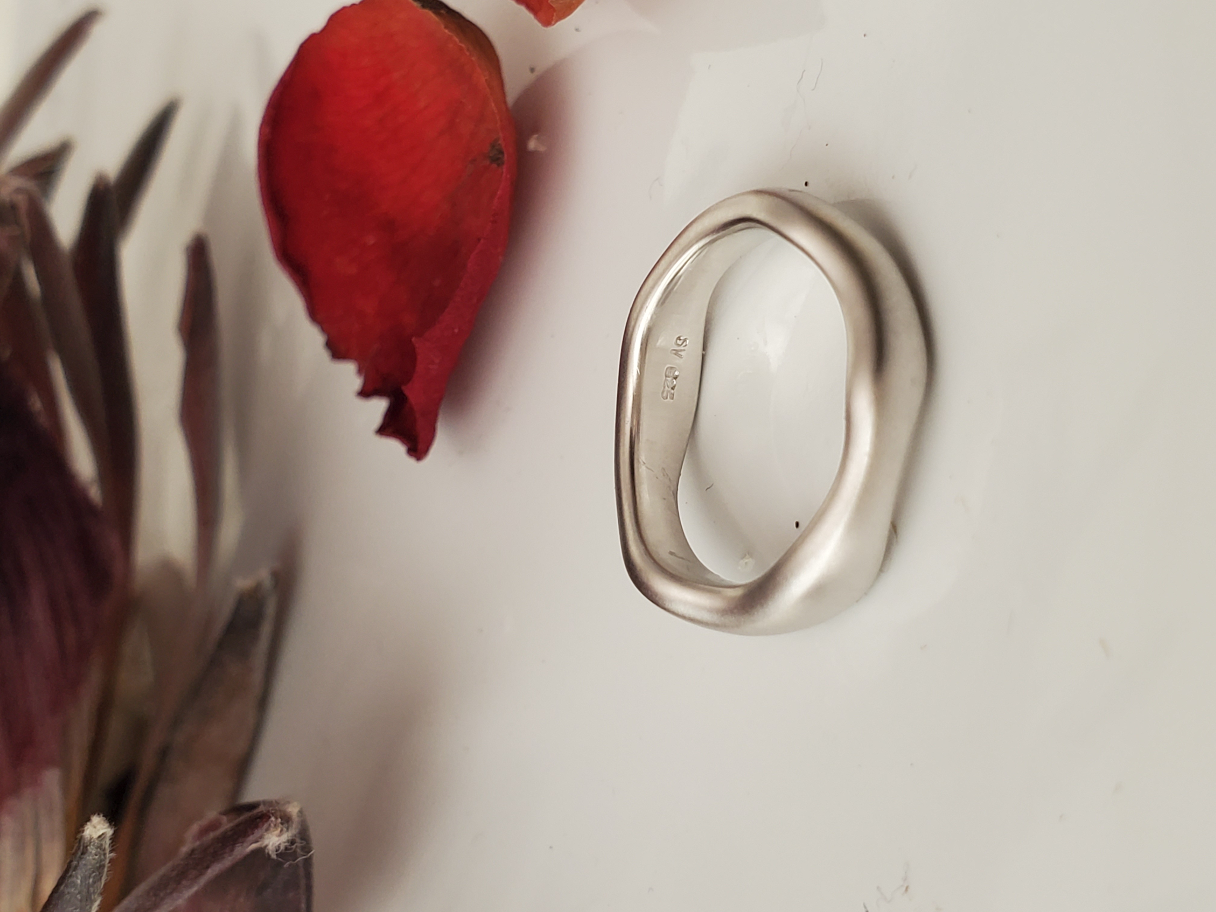 ウェーブリング　末永く使えるリングマット仕上げ RS-76やさしいフォルムのシルバーリング