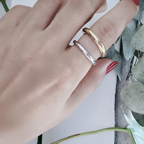 指輪・リング Basic Two Tone Ring #3402 Two tone Interlink Ring – Zynnia