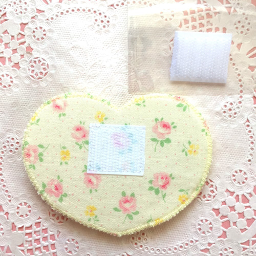 フェルトの名札☆三つ編みの女の子 児童館や保育実習に☆彡ワッペン 名