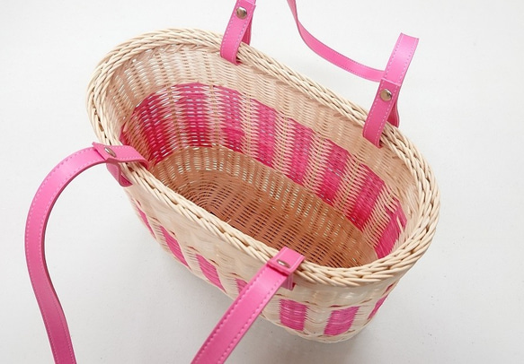 ピンクラインの籐かごバッグ　籐のバッグ　ラタン　バスケット　カゴバック　かごバッグ　ショッピングバッグ　親子バッグ 3枚目の画像