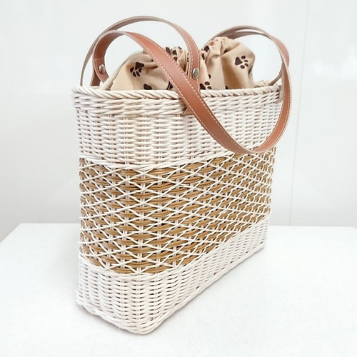 古い 籐編み 手提げ 籠／かご 古布 籐 バッグ 古い 籐編み 手提げ 籠／かご 古布 籐 バッグ