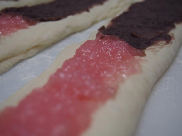 「春限定」もちもち湯種米麹食パン＋桜香る桜餅「桜餅もちこ」-春を感じるかわいい食パン- 2枚目の画像