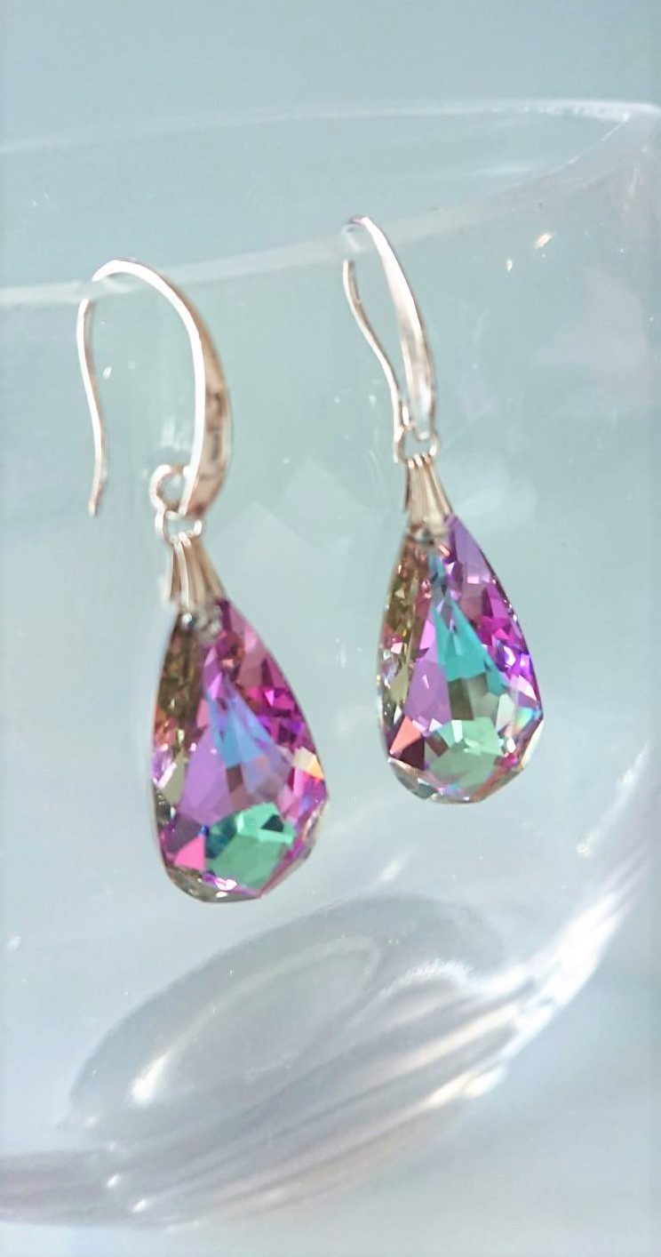 【送料無料】大粒スワロのシンプルなラグジュアリーピアス