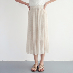 白ロングスカート  夏不可欠なアイテム 3枚目の画像