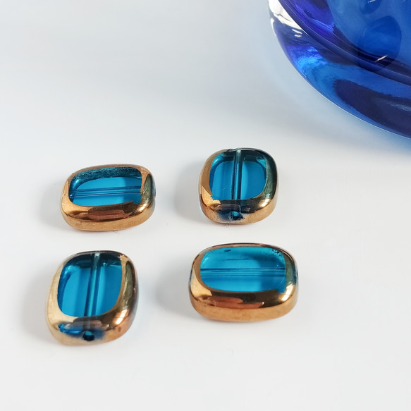 アンティーク風ガラスビーズ スカイブルー4個セット ビーズ erinista
