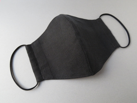 薄手の黒リネン×ピンクガーゼの夏マスク！柔らか立体布マスク フィルターポケット仕様 6枚目の画像