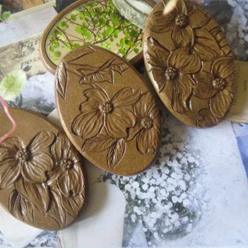 木彫り　トレイ　花柄　彫刻　ハナミズキ 木彫り トレイ 花柄 彫刻 ハナミズキ