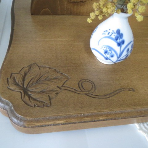 木彫りの卓上置き鏡☆葡萄デザイン☆ 材質榀の木 ｻｲｽﾞ約台650x240x25mm