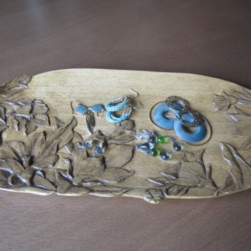 木製彫刻トレイ 花模様 花型木製トレー（小・大） | nukumoly