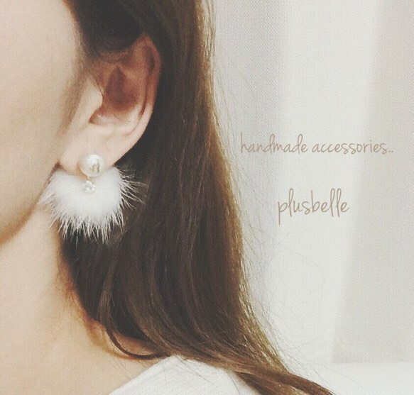 【 夾式耳環】Mink fur initial earring charcoal gray 第3張的照片