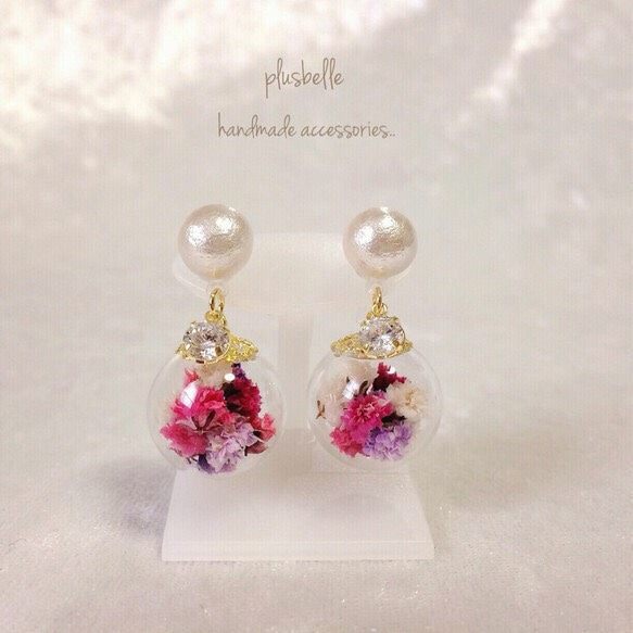 flower bouquet sweet pink〜霞草〜ピアス 1枚目の画像