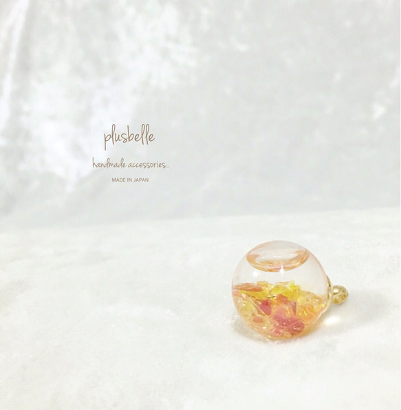 petitガラスドーム〜orange〜樹脂ピアス 4枚目の画像