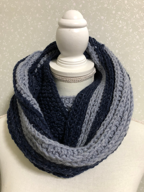 手編みスヌード（紺グレー）ネックウォーマー ハンドメイド スヌード