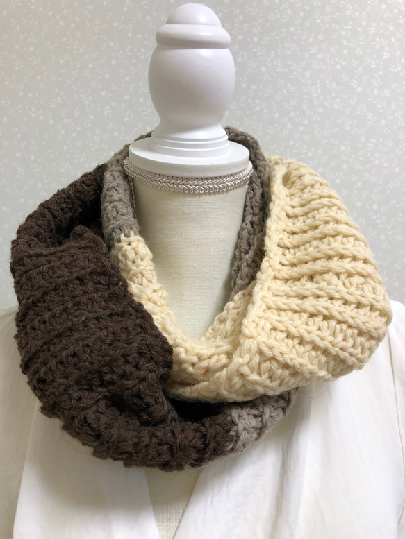 スヌード三色使い スヌード happyriver 通販 8673400｜Creema(クリーマ