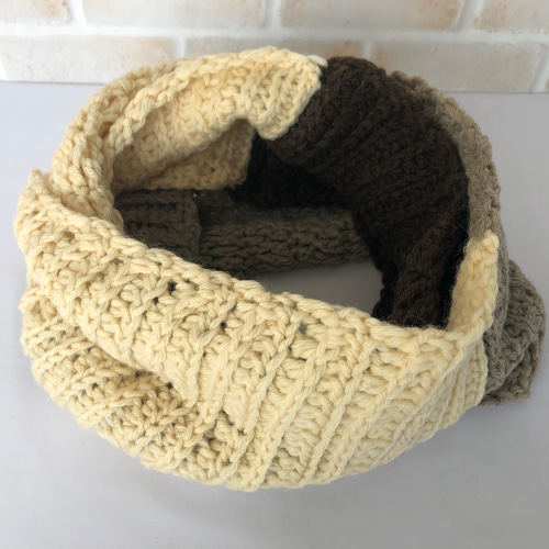 スヌード三色使い スヌード happyriver 通販 8673400｜Creema(クリーマ