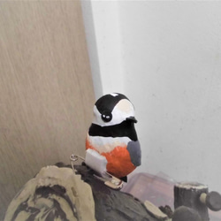 張り子の小鳥の小鳥　見返りヤマガラ（1羽） 2枚目の画像