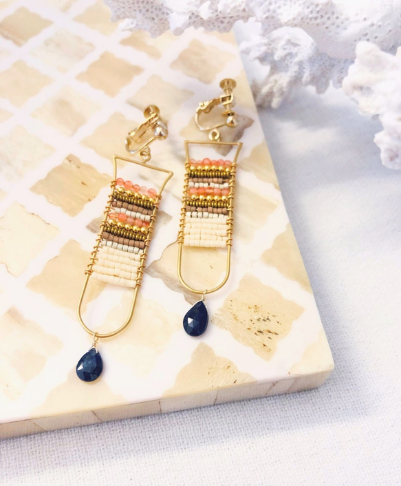 <New! 2019>　Holiday earrings by Slow jewelry 1枚目の画像